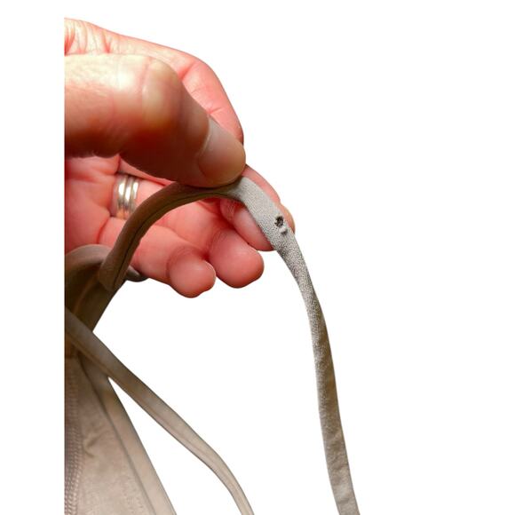 Lululemon Women 6 Pushing Limits Bra Dark Chrome Light Grey Criss Cross Back - Picture 10 of 13